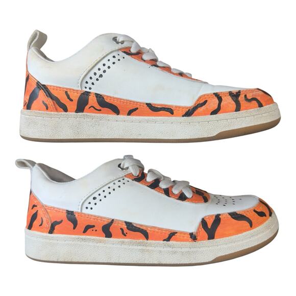 CUSTOM HANDPAINTED Universal Threads White & Orange Animal‎ Print Sz 6.5 - Picture 4 of 8